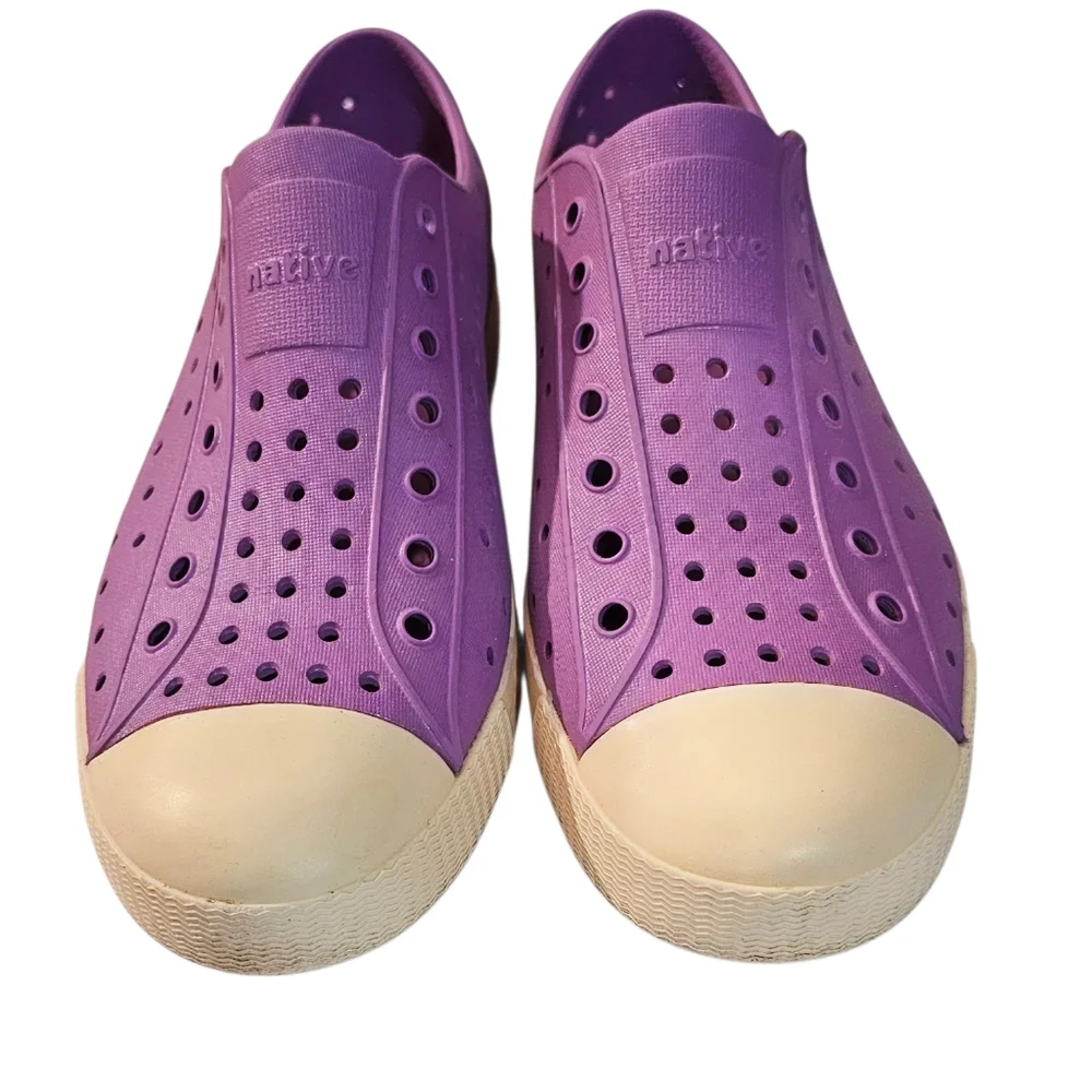 Native Shoes native water
